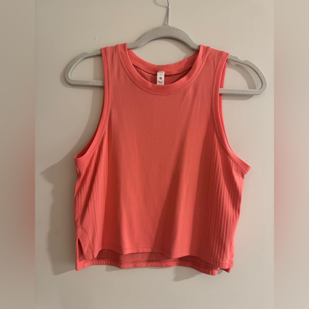 Lululemon crop tank